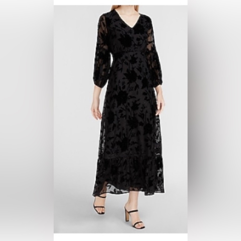 Express Elegant Black Floral Lace Dress
